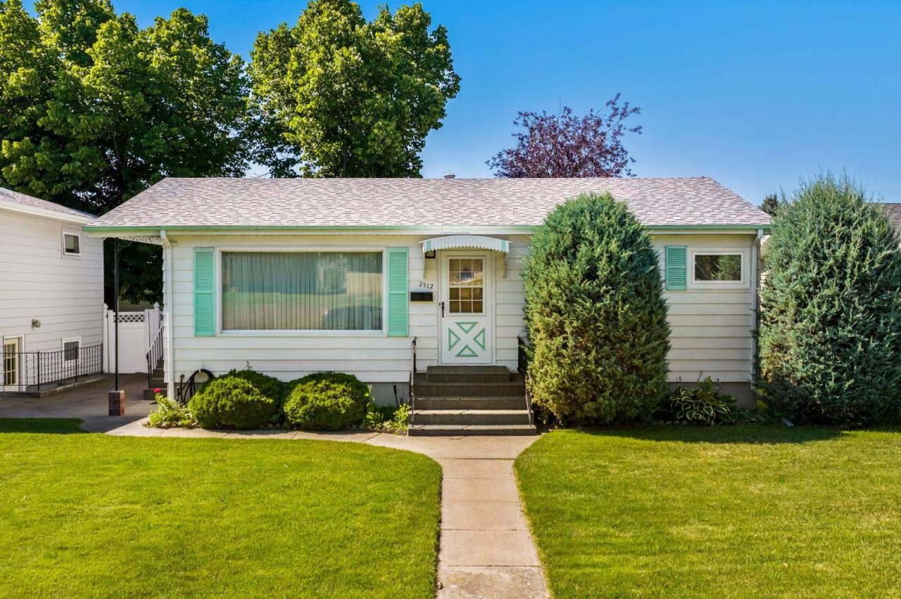 2022 Panini WWE Revolution - NXT 2.0 #21 XYON QUINN (RC) ROOKIE | eBay How to Sell Handmade Decorations on Etsy