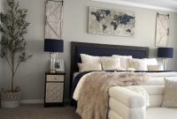Essential Decoration Elements For A Modern Bedroom